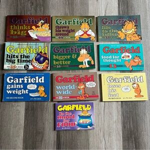 Vintage Garfield Comic Book Collection